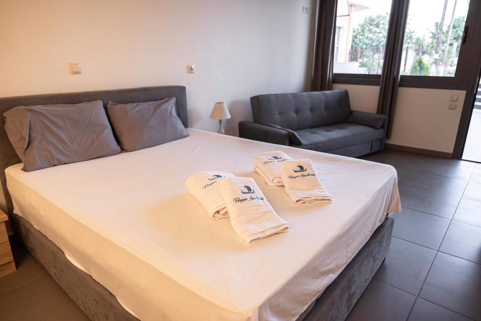 Filippos Apartments Amarynthos Eksteriør billede