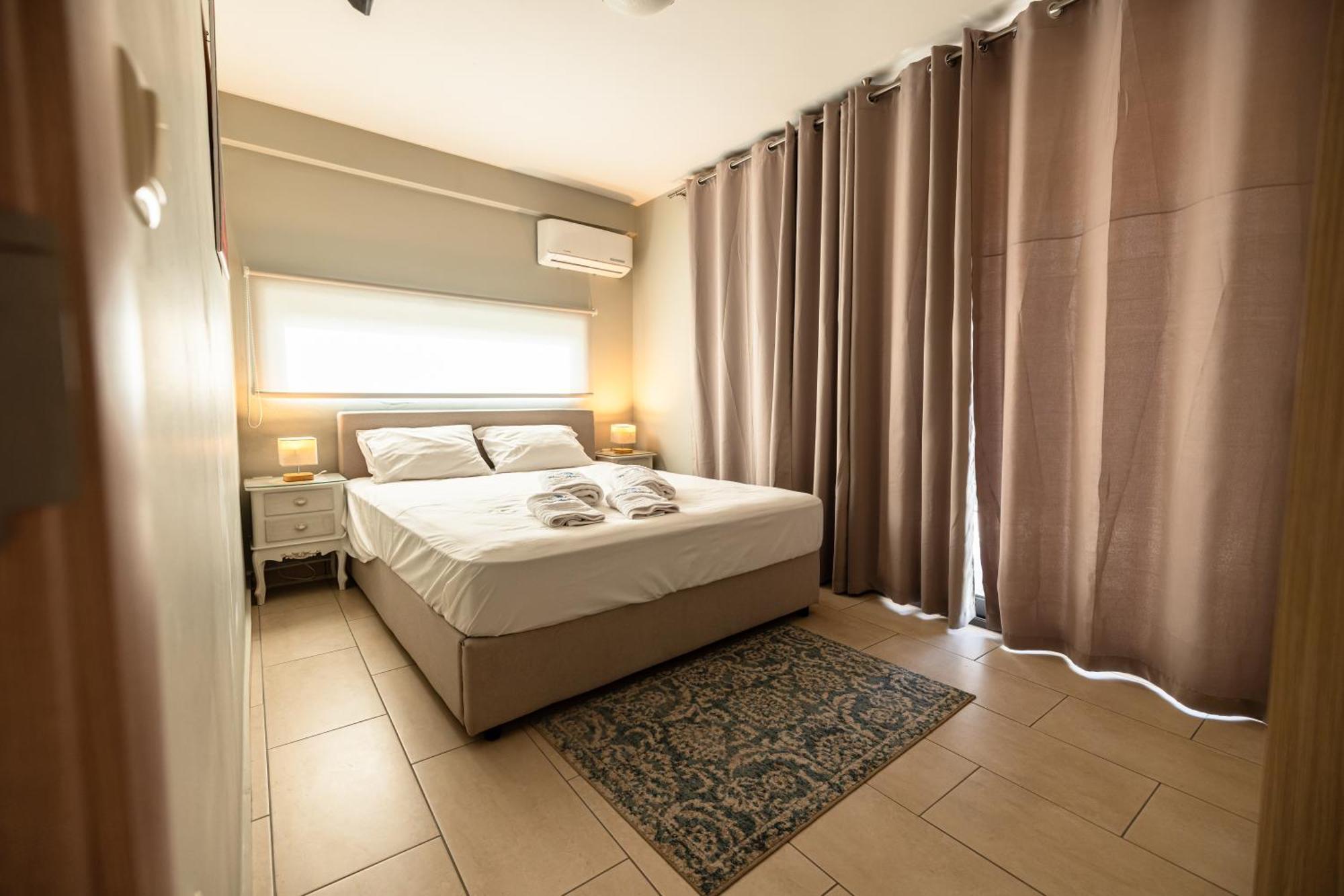 Filippos Apartments Amarynthos Eksteriør billede